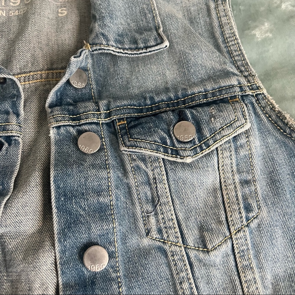Gap Denim Vest - Picture 2 of 6